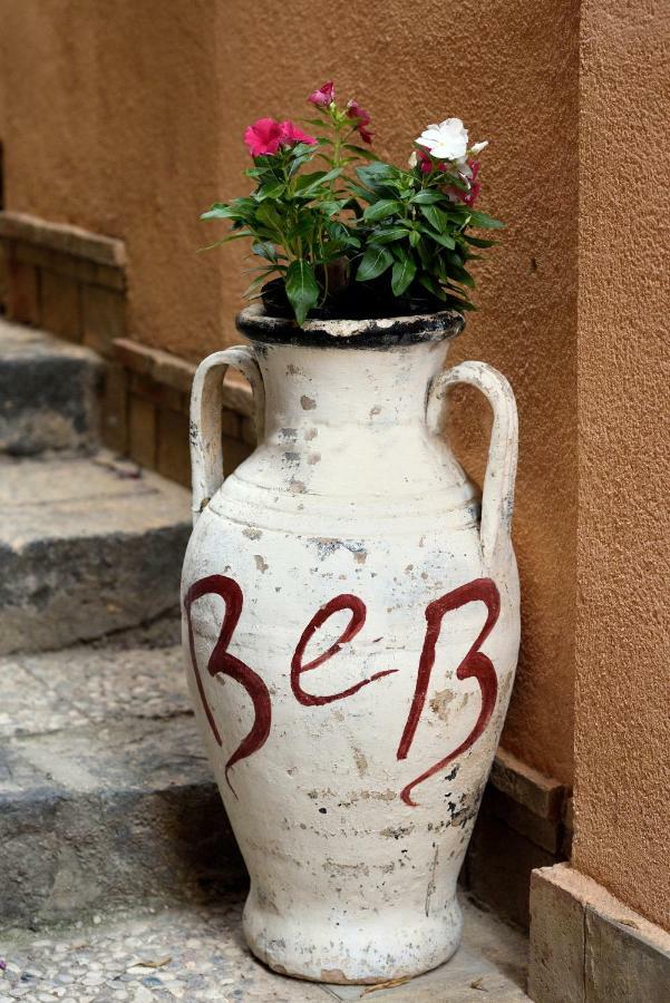 B&B Dimora di Girgenti Agrigent Exterior foto
